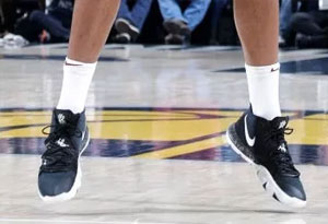 NBA12月19号球星上脚球鞋有哪些 NBA12月19号