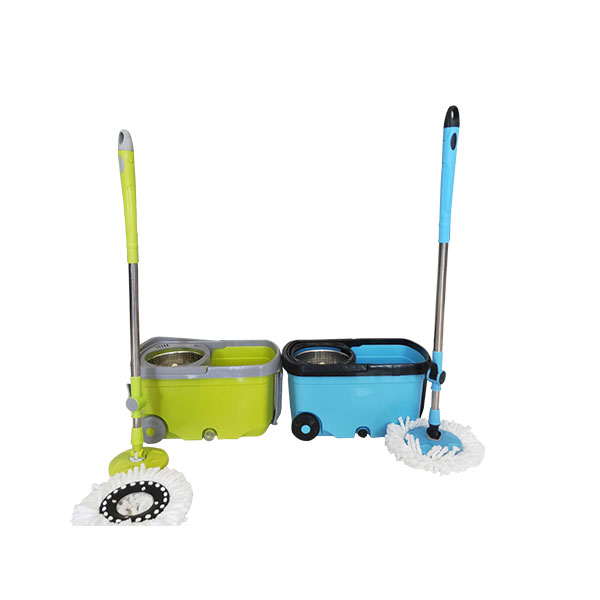 Rotary mop bucket with wheels